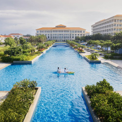 Sheraton Grand Danang Beach Resort & Spa
